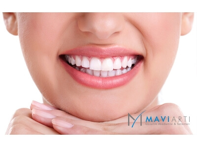 Diş Gıcırdatması ve Diş Eti Görünmesi Tedavisi